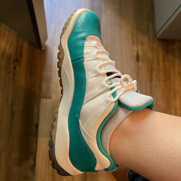 Jordan 11 Retro Low Gp - Picture 10 of 11